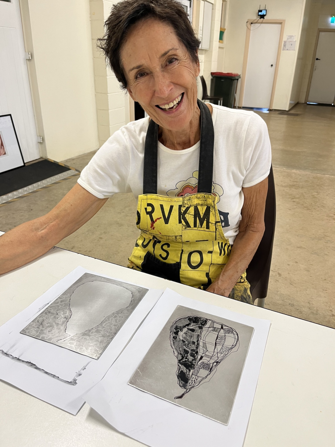 Jeannie Heynatz preparing her plates for printing using a waterless lithographic method.